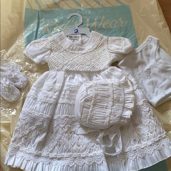 Baby girls baptism dress - Picture 1 of 8